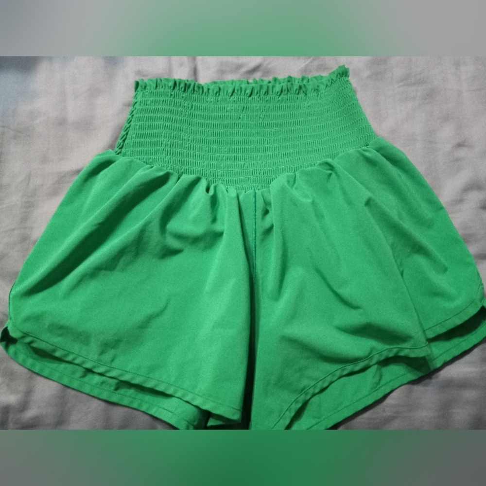 Aerie OFFLINE scrunch waist flowy athletic shorts